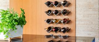 How to Store Wine at Home: From Temperature to Positioning